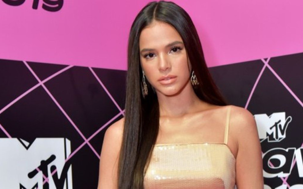 Bruna Marquezine no pink carpet do MTV MIAW 2019; atriz disse que se chateia com maldades que lê na internet - RODRIGO TREVISAN/MTV