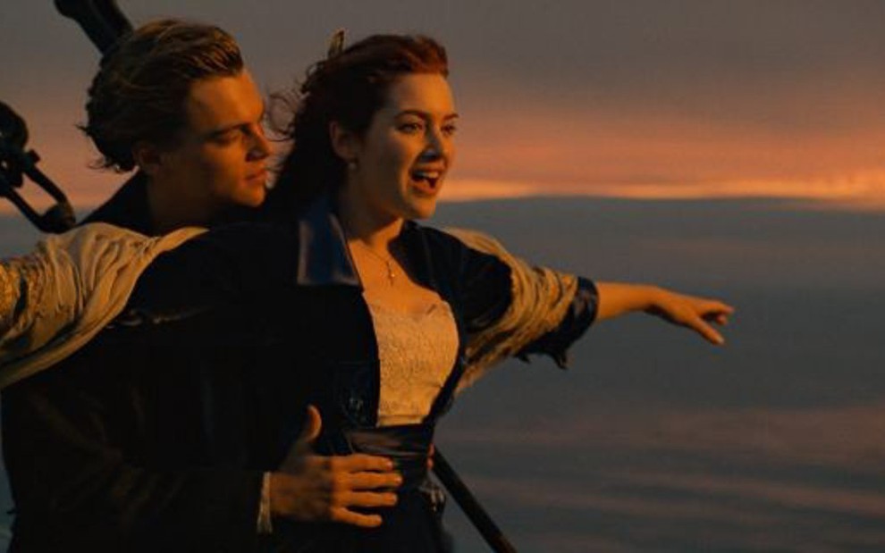 Os atores Leonardo DiCaprio e Kate Winslet em cena de Titanic, filme ganhador de 11 Oscars - Imagens: Divulgação