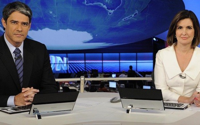 William Bonner e Fátima Bernardes na bancada do Jornal Nacional em agosto de 2010 - Renato Rocha Miranda/TV Globo