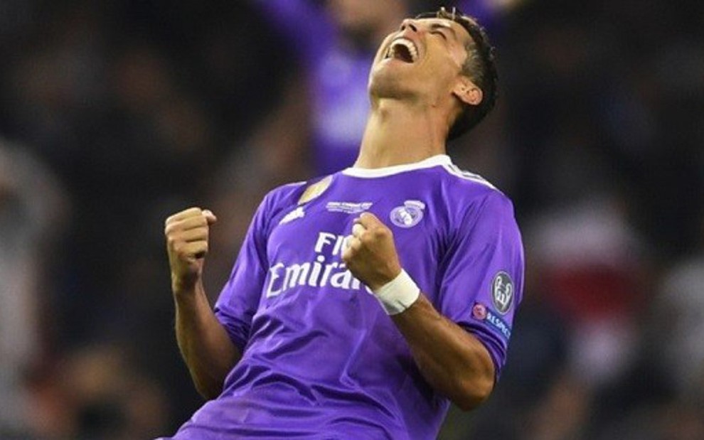 Cristiano Ronaldo comemora gol na vitória do Real Madrid sobre a Juventus no sábado (3) - Divulgação/UEFA