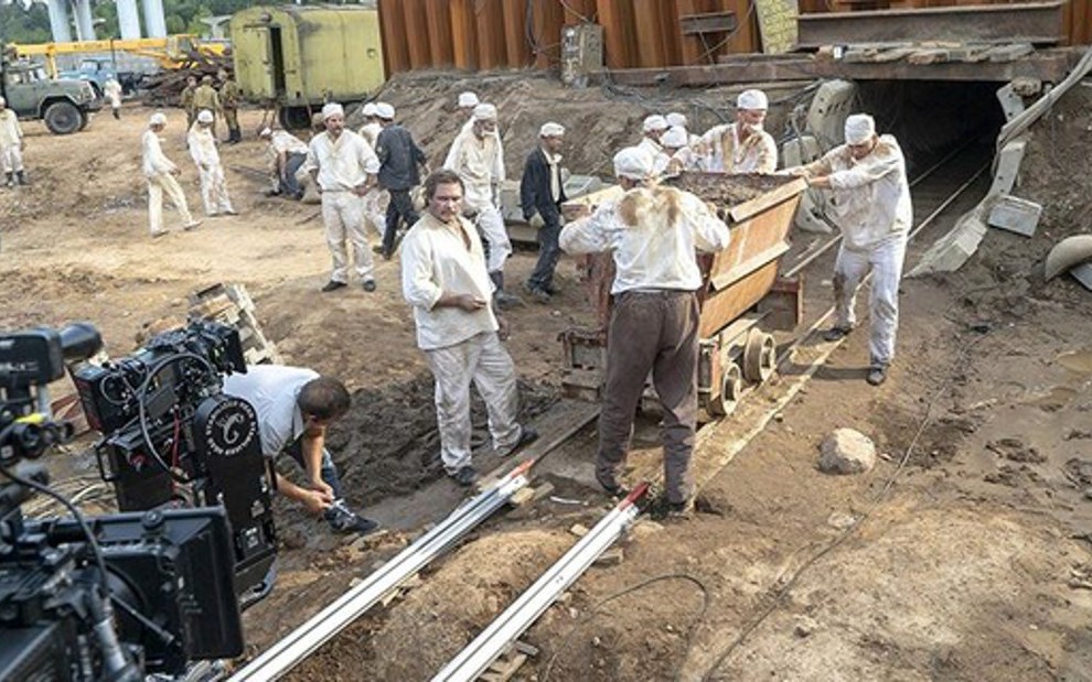 Imagem dos bastidores de Chernobyl, minissérie da HBO que virou sucesso no mundo todo - Divulgação/HBO