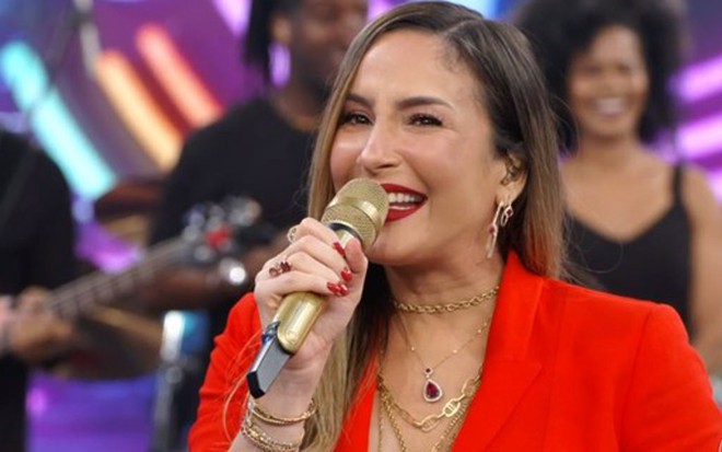 Claudia Leitte foi uma das atrações do Ding Dong no Domingão do Faustão e revelou sua nova gravidez - REPRODUÇÃO/GLOBO