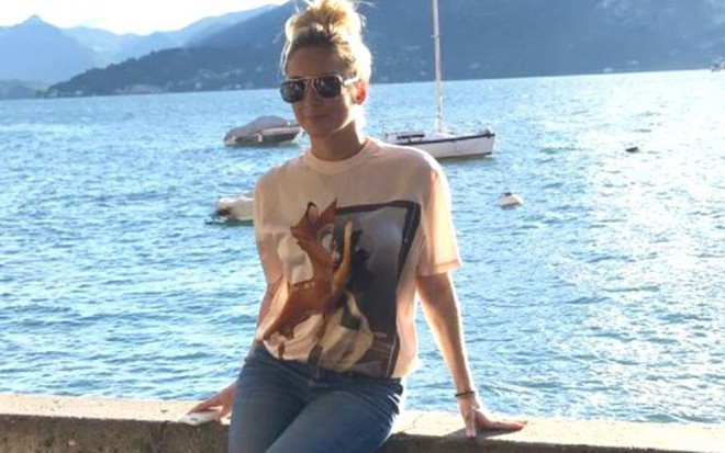 Claudia Leitte curtiu a quinta (27) à beira do Lago di Como, região turística no norte da Itália - Reprodução/Instagram
