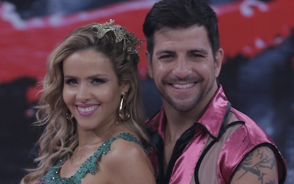 Leona Cavalli e seu professor, André Uzeda, deixaram a disputa no programa do Faustão - Reprodução/TV Globo