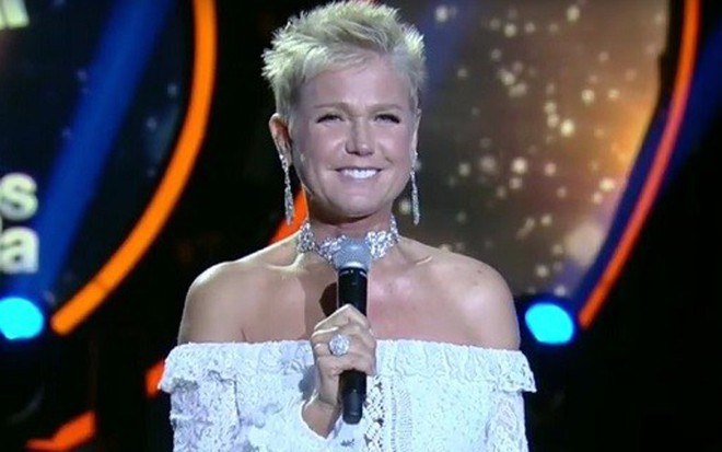 Xuxa Meneghel no Dancing Brasil de ontem, em que o ex-jogador Richarlyson foi eliminado - Reprodução/RecordTV