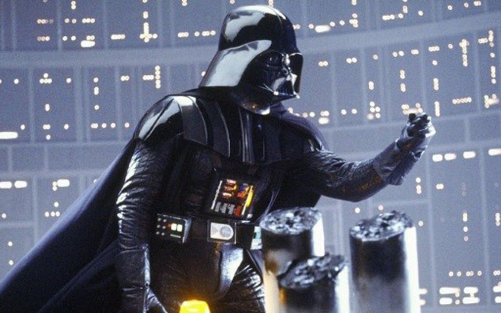 O ator David Prowse dá vida ao vilão Darh Vader no filme Star Wars: O Império Contra-Ataca - Divulgação/20th Century Fox