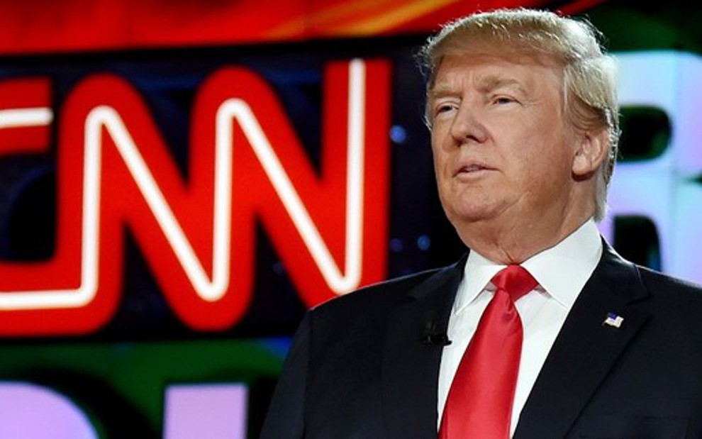 Donald Trump durante debate na CNN; presidente norte-americano quer criar uma TV estatal dos EUA - Divulgação/CNN