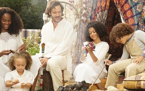 Elenco de Mixedish se reúne em imagem da comédia; família com pai branco e mãe negra