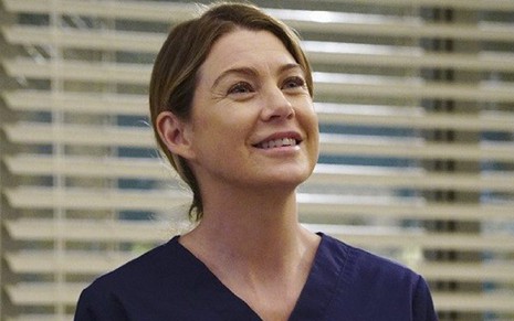 A atriz Ellen Pompeo em cena de episódio da 12ª temporada de Grey's Anatomy - Divulgação/ABC