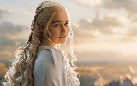 Emilia Clarke em Game of Thrones; série da HBO luta para ganhar o primeiro People's Choice - Divulgação/HBO