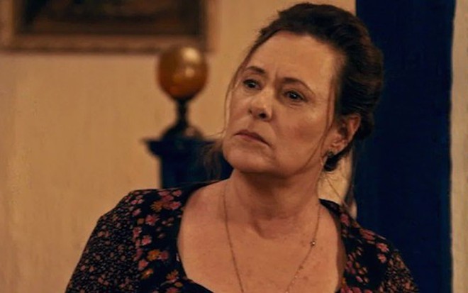 Elizabeth Savala (Cunegundes) em cena da novela Eta Mundo Bom!, da Globo - Reprodução/TV Globo