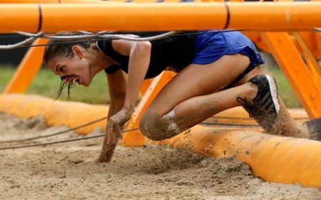 Sem banho quente, Juliana se jogou na lama em prova do Exathlon: saudade da descarga - Ayhan Yıldız/Exathlon