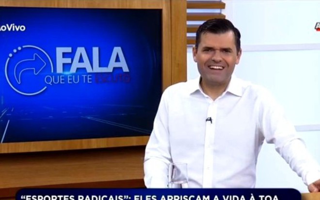 O pastor Walber Barboza no comando do Fala que Eu te Escuto de sábado (10): vice-líder - Reprodução/RecordTV