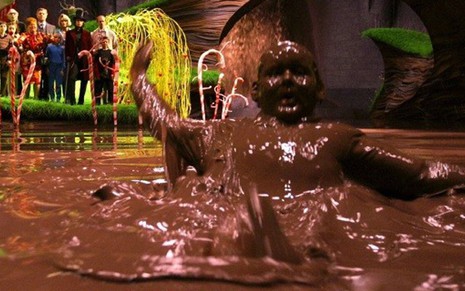 Cena de A Fantástica Fábrica de Chocolate, de Tim Burton, que esteve no Brasil no Carnaval - Divulgação