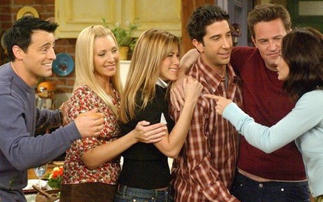 Elenco de Friends na última temporada da série; comédia ganha especial no Dia do Amigo - Fotos: Divulgação/Reprodução/NBC