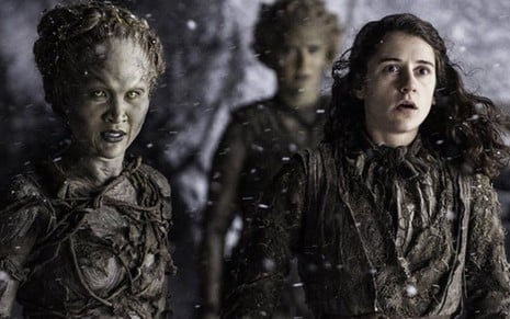 As atrizes Kae Alexander e Ellie Kendrick em Game of Thrones; quem são as Crianças da Floresta? - Imagens: Divulgação/HBO