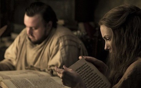 Os atores John Bradley e Hannah Murray em cena da sétima temporada de Game of Thrones - Divulgação/HBO