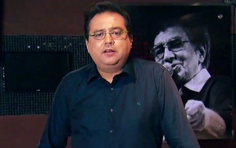 Geraldo Luís em reportagem sobre o cantor Reginaldo Rossi, exibida originalmente em março - Reprodução/RecordTV