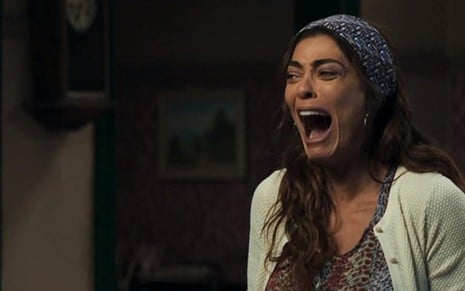 Maria da Paz (Juliana Paes) em cena da novela das nove; mocinha vai sofrer após reencontrar amado - Reprodução/TV Globo