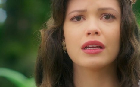 Cris/Julia (Vitória Strada) em cena da novela das seis da Globo; mocinha revelará gestação aos pais - Reprodução/TV Globo