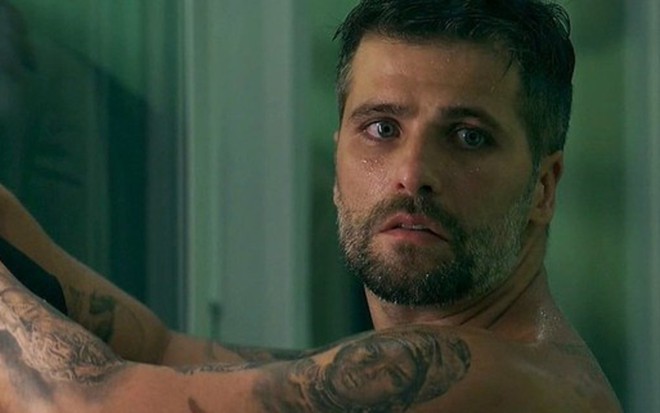 Gabriel (Bruno Gagliasso) em cena de O Sétimo Guardião; mocinho sem propósito e confuso - Fotos: Reprodução/TV Globo