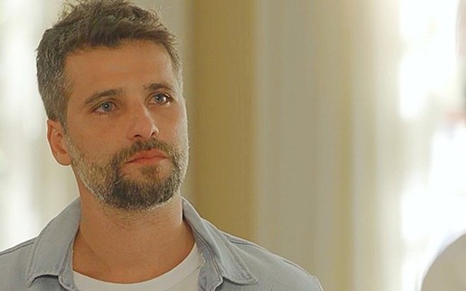 Gabriel (Bruno Gagliasso) em cena da novela; mocinho terá bate-boca feio com a mãe nesta terça (25) - Fotos: Reprodução/TV Globo