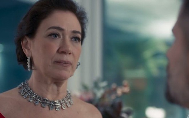 Valentina (Lilia Cabral) terá mais humor nos próximos capítulos de O Sétimo Guardião, da Globo - Reprodução/TV Globo