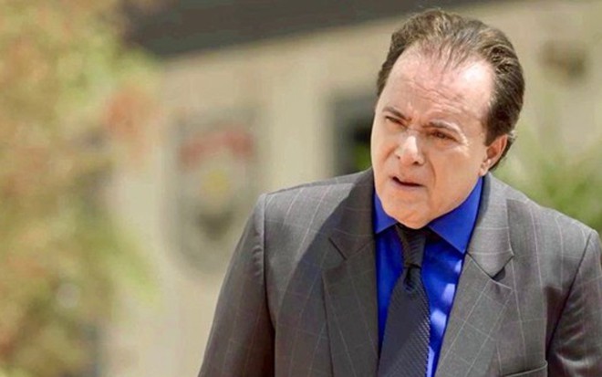 Olavo (Tony Ramos) em cena da novela das nove da Globo; vilão será enganado pelo mocinho - Reprodução/TV Globo
