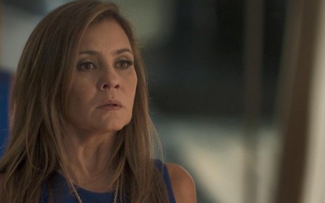Laureta (Adriana Esteves) vai sequestrar bebê e ser presa no último capítulo da novela das nove  - Fotos: Reprodução/TV Globo