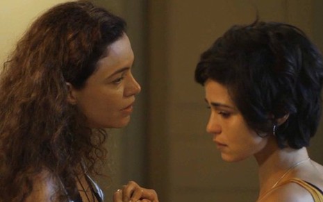 Selma (Carol Fazu) vai procurar Maura (Nanda Costa) no capítulo desta terça (9) da novela das nove - Reprodução/TV Globo