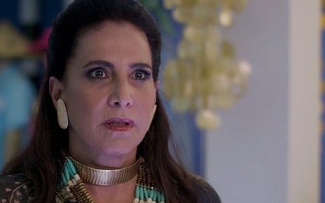 Mercedes (Totia Meireles) vai se dar mal no final de Verão 90 e terminará a novela das sete pobre - Reprodução/TV Globo