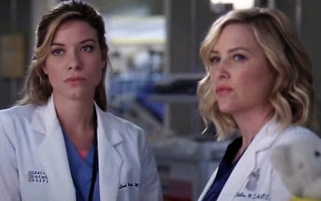 Tessa Ferrer e Jessica Capshaw em Grey's Anatomy; atrizes formaram um casal fraco na série - Fotos: Reprodução/ABC