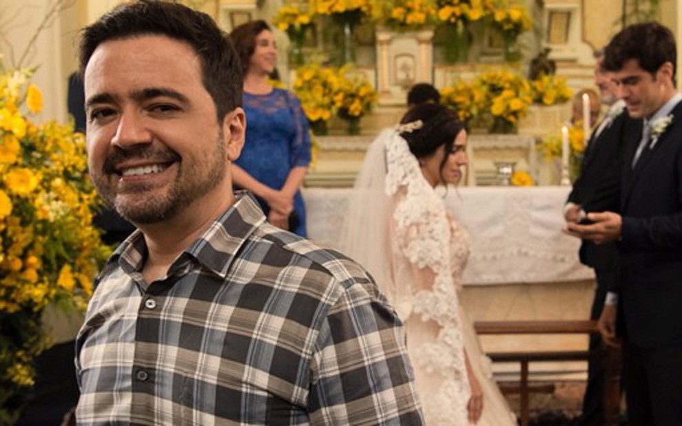 Daniel Ortiz em gravação do casamento de Shirlei e Felipe, de Haja Coração, na sexta (4) - Estevam Avelar/TV Globo