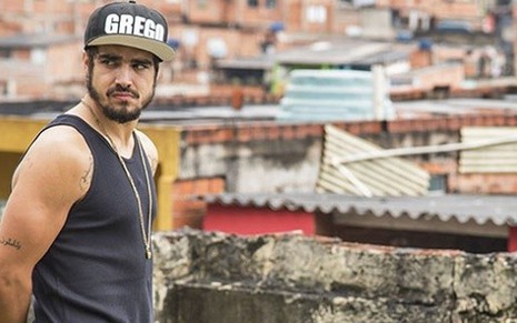 Caio Castro em gravação de I Love Paraisópolis, na favela de Paraisópolis, no último domingo - Raphael Dias/Gshow