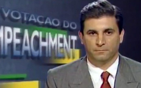 Carlos Nascimento em entrada ao vivo no Jornal Nacional de 29 de setembro de 1992 - Reprodução/Memória Globo