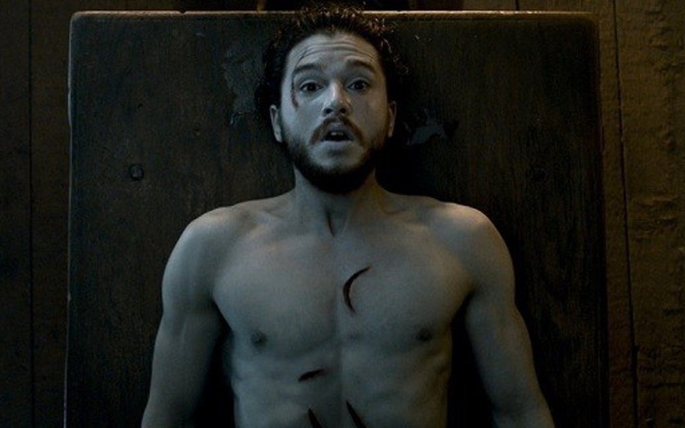 No episódio de ontem (1º), o personagem de Kit Harington em Game of Thrones ressuscitou - Reprodução/HBO