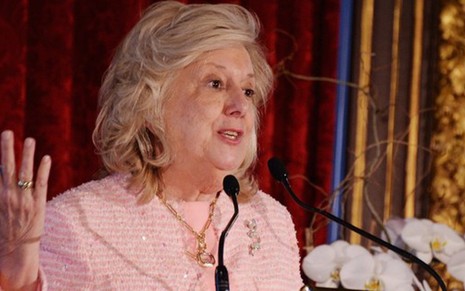 A ex-promotora Linda Fairstein durante evento em Nova York, em 2015; ela se demitiu de duas instituições - Divulgação