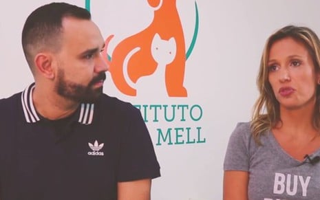 Luisa Mell durante entrevista ao youtuber Alvaro Leme em seu instituto de proteção de animais - REPRODUÇÃO/YOUTUBE/ALVARO LEME