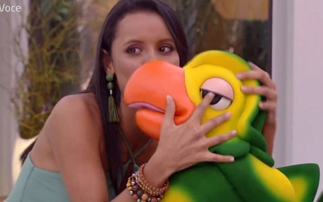 A campeã Gleici Damasceno com Louro José: maior audiência do Mais Você em 19 meses - REPRODUÇÃO/TV GLOBO