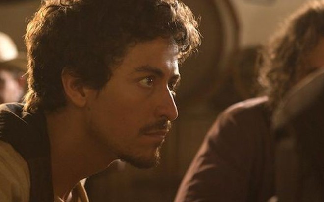 Jesuíta Barbosa em cena do filme Malasartes e o Duelo com a Morte, que virará minissérie - Fotos: Divulgação/O2