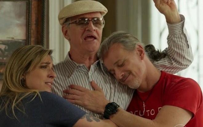 Julia Rabello, Marcos Caruso e Marcello Novaes em cena: núcleo cômico foi gongado - Reprodução/TV Globo