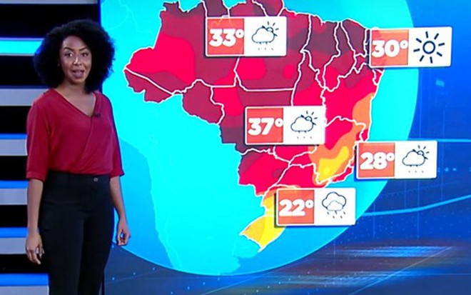 Marina Bispo no Jornal da Record, apresentando a previsão do tempo