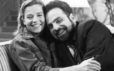 Vera Zimermann e Guilherme Karam em cenário de Meu Bem, Meu Mal, lançada em 1990 - Fotos: Memória Globo