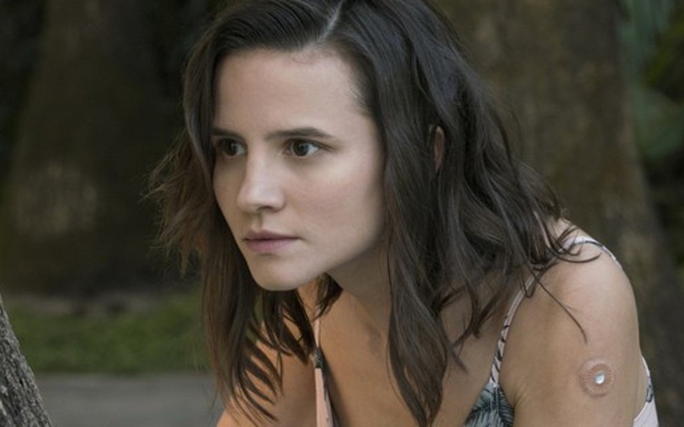 Bianca Comparato em cena da segunda temporada de 3%; ela estreará como diretora no canal Max - PEDRO SAAD/NETFLIX