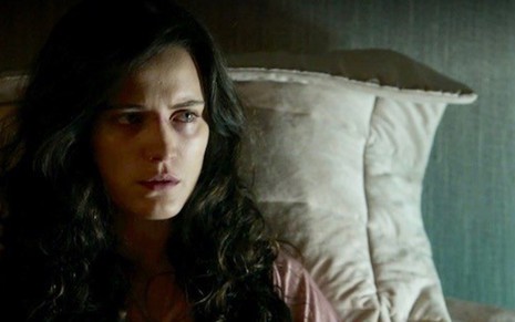 Clara (Bianca Bin) terá delírios e sofrerá com paranoia em O Outro Lado do Paraíso - Reprodução/TV Globo
