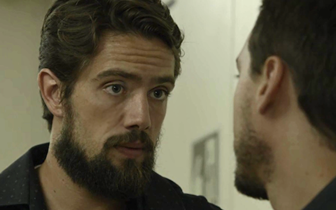 Renato (Rafael Cardoso) ouvirá desabafo de Rafael (Igor Angelkorte) nesta sexta-feira (19) - Fotos: Reprodução/TV Globo