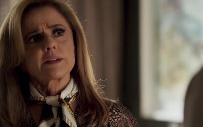 Sophia (Marieta Severo) perderá ouro que passou anos juntando na novela das nove - Reprodução/TV Globo