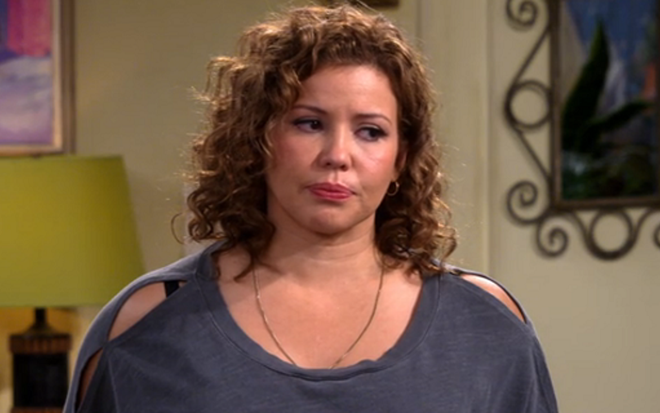 A atriz Justina Machado em cena da segunda temporada da comédia One Day at a Time - Divulgação/Netflix
