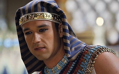 O faraó Ramsés (Sérgio Marone) em cena do capítulo de sexta (1º) de Os Dez Mandamentos - Reprodução/RecordTV