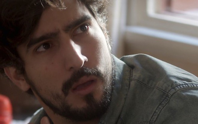 Renato (Renato Goés) em cena; médico pressionará a mulher em Os Dias Eram Assim - Reprodução/TV Globo